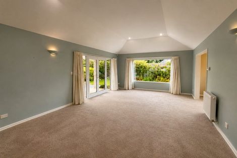 Photo of property in 2/7 Kelson Lane, Ilam, Christchurch, 8041