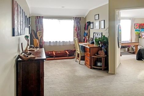 Photo of property in 2/60 Salisbury Road, Birkdale, Auckland, 0626