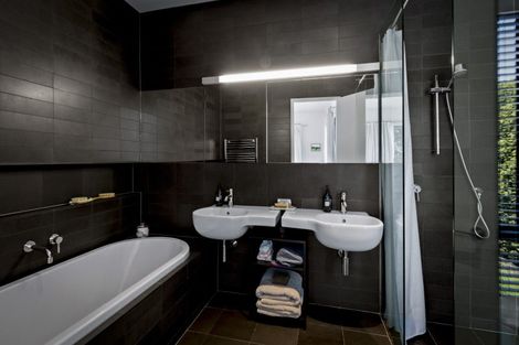 Photo of property in 8 Bretby Court, Jacks Point, Queenstown, 9371