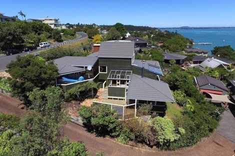 Photo of property in 32 Brigantine Drive, Beach Haven, Auckland, 0626