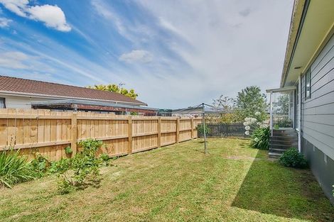 Photo of property in 14 Palmers Road, Clendon Park, Auckland, 2103