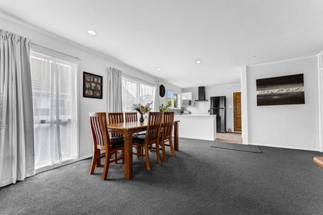 Photo of property in 17 Ashdown Place, Pahurehure, Papakura, 2113