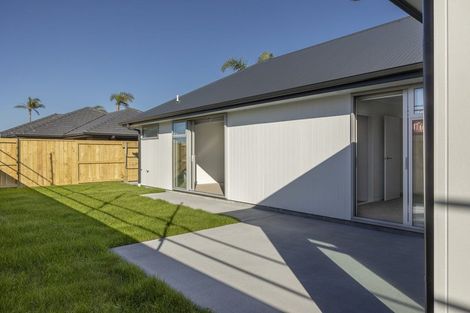 Photo of property in 2 Entelea Close, Papamoa Beach, Papamoa, 3118