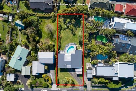 Photo of property in 156 Bleakhouse Road, Mellons Bay, Auckland, 2014