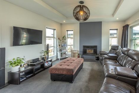 Photo of property in 33 Lewis Crescent, Rolleston, 7614