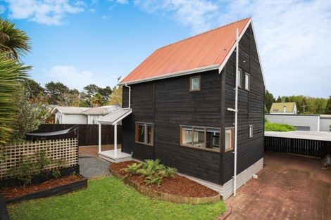 Photo of property in 14 Kiwi Avenue, Forest Lake, Hamilton, 3200