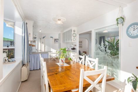 Photo of property in 8 Esk Place, Mosgiel, 9024