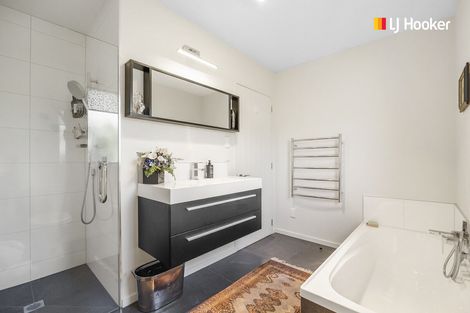 Photo of property in 17 Awa Toru Drive, Fairfield, Dunedin, 9018