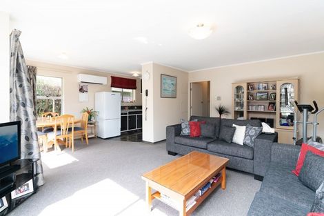 Photo of property in 9 Urella Place, Spreydon, Christchurch, 8024