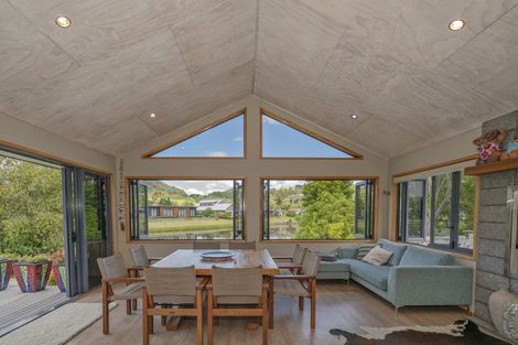 Photo of property in 13 Martin Place, Cooks Beach, Whitianga, 3591