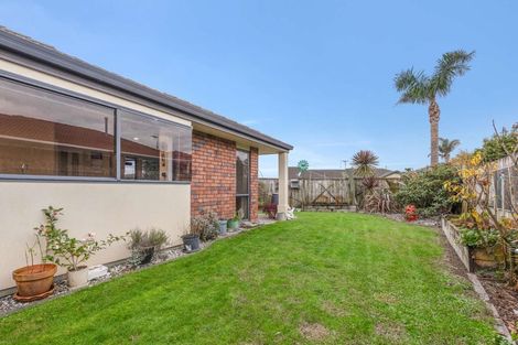 Photo of property in 37 Pacific Cove Drive, Papamoa Beach, Papamoa, 3118