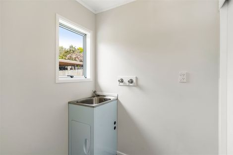 Photo of property in 2/23 Tawa Road, Te Atatu Peninsula, Auckland, 0610