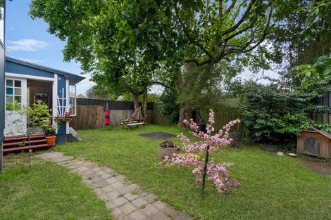 Photo of property in 19 Aorangi Road, Paraparaumu, 5032