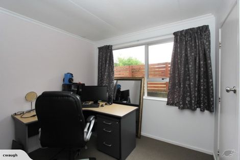 Photo of property in 86 Awanui Street, Merrilands, New Plymouth, 4312