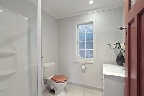 Photo of property in 518e West Coast Road, Oratia, Auckland, 0604