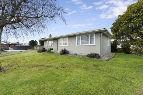 Photo of property in 9 Ellesmere Crescent, Highbury, Palmerston North, 4412