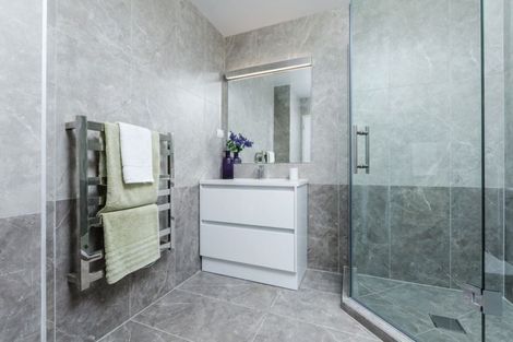 Photo of property in 29 Ascension Crescent, Orewa, 0931