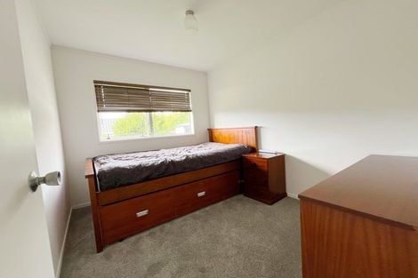 Photo of property in 125 Royal Road, Massey, Auckland, 0614
