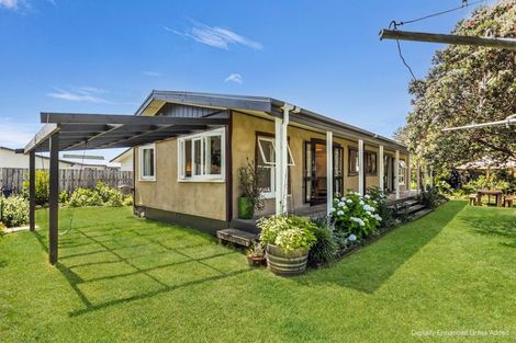 Photo of property in 18 Sarah Avenue, Whitianga, 3510