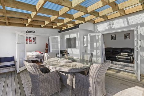 Photo of property in 51 Nash Parade, Foxton Beach, Foxton, 4815