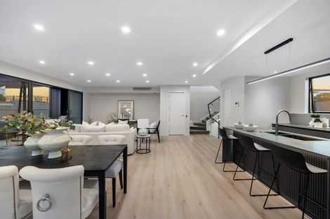 Photo of property in 13d Dominion Street, Takapuna, Auckland, 0622