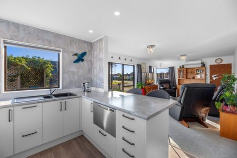 Photo of property in 1b Inverell Place, Mount Maunganui, 3116