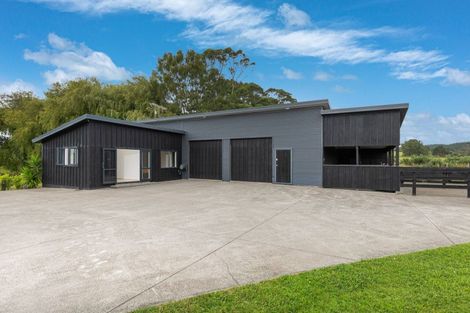 Photo of property in 251b Blackbridge Road, Dairy Flat, 0794