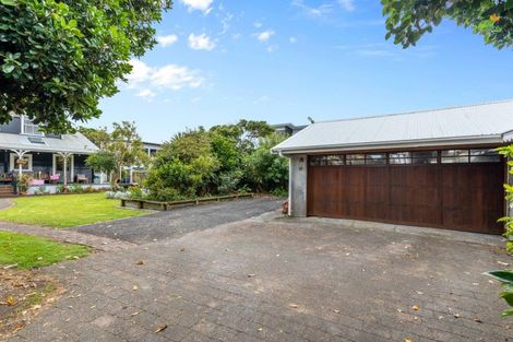 Photo of property in 112a Hine Street, New Plymouth, 4310