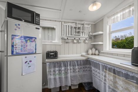 Photo of property in 20 Vera Street, Marton, 4710