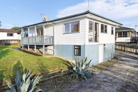 Photo of property in 28 Katrina Place, Massey, Auckland, 0614