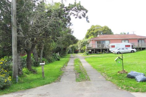 Photo of property in 27 Township Road, Waitakere, Auckland, 0816
