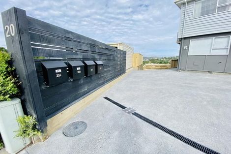 Photo of property in 20d Chetwode Grove, Newlands, Wellington, 6037