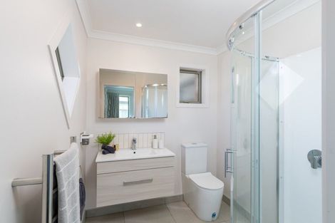 Photo of property in 2 Yeats Grove, Trentham, Upper Hutt, 5018