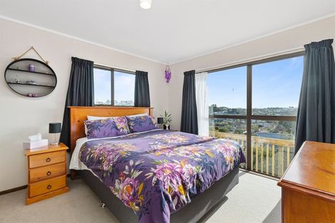 Photo of property in 2/4 Danbury Drive, Torbay, Auckland, 0630