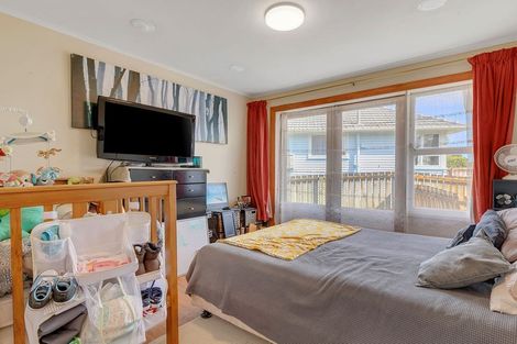 Photo of property in 20 Stevens Crescent, Ranui, Porirua, 5024