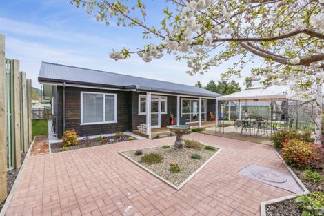 Photo of property in 4 Nursery Lane, Kinloch, Taupo, 3377