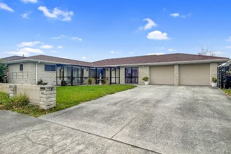 Photo of property in 111 John F Kennedy Drive, Milson, Palmerston North, 4414