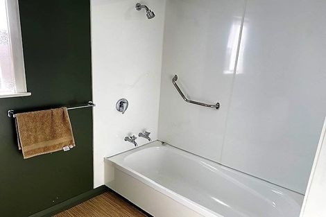 Photo of property in 14 Shanly Street, Waipawa, 4210