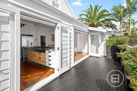 Photo of property in 46 Clifton Road, Herne Bay, Auckland, 1011