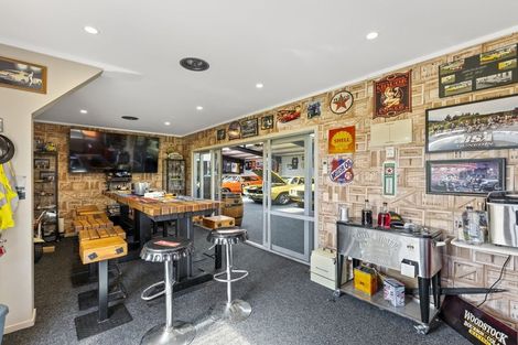 Photo of property in 100 Wingatui Road, Mosgiel, 9024