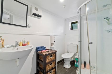 Photo of property in 22 Bowen Street, Queenstown, 9300