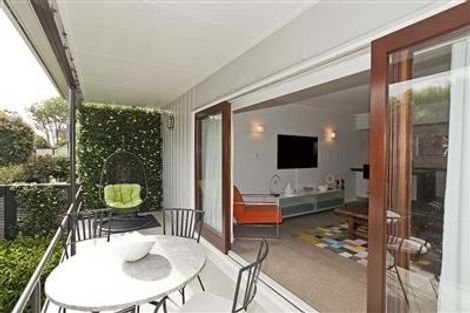 Photo of property in 3/29 Pupuke Road, Takapuna, Auckland, 0622