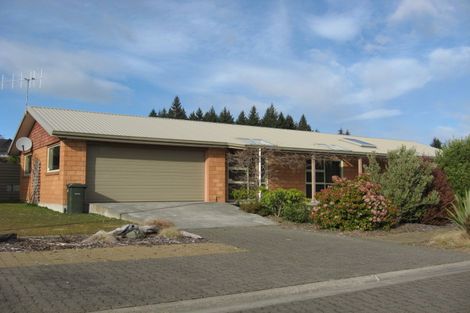 Photo of property in 8 Dalhousie Place, Te Anau, 9600