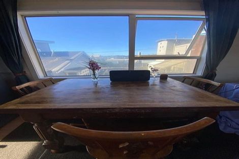 Photo of property in 4/30 Lyall Parade, Lyall Bay, Wellington, 6022