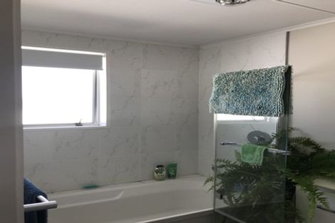 Photo of property in 35 Puriri Crescent, Edgecumbe, 3120