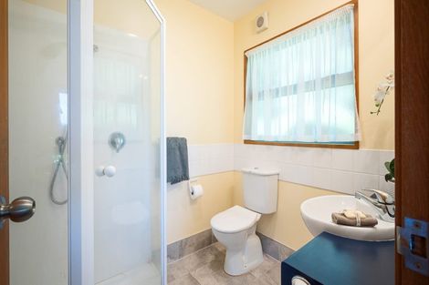 Photo of property in 190 Cannon Hill Crescent, Mount Pleasant, Christchurch, 8081