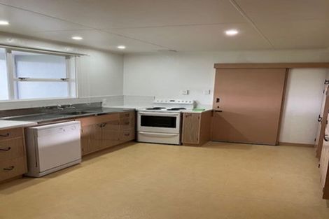 Photo of property in 3 Tiraumea Street, Palmerston North, 4410