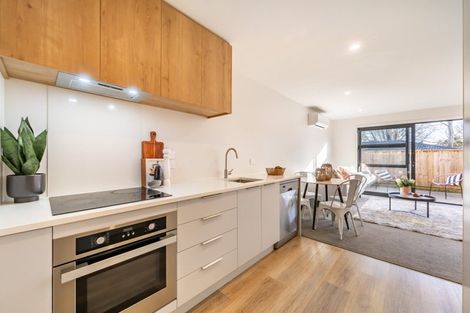 Photo of property in 7/240 Stokes Valley Road, Stokes Valley, Lower Hutt, 5019