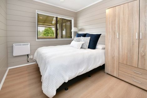 Photo of property in 73b Vipond Road, Stanmore Bay, Whangaparaoa, 0932