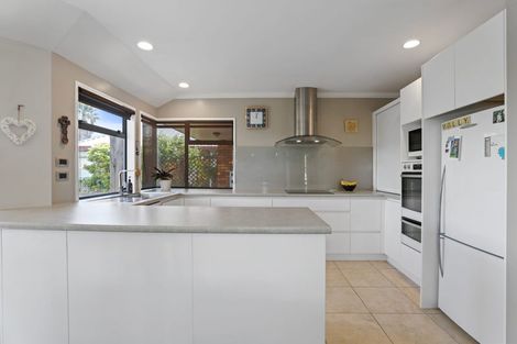 Photo of property in 6a Thelma Place, Lynmore, Rotorua, 3010